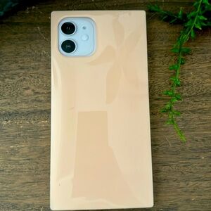 New without box Flaunt iPhone 12/12 pro case